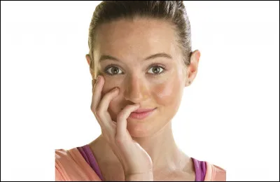 Face à une situation gênante, tu es du genre à :