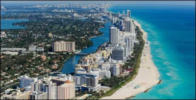 Quelle est cette ville de Floride, centre financier international, premier port de navires de croisières au monde, centre culturel, une des capitales de la mode ?