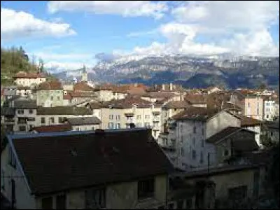 Nous terminons notre balade en Auvergne-Rhône-Alpes, à Vinay. Ville porte du parc naturel régional du Vercors, elle se situe dans le département ...