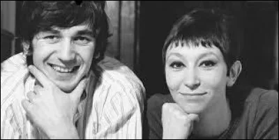 En 1966, il sort un album au côté d'une artiste déjà connue. Qui est-ce ?