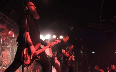 Complétez : 
"Varúlfar til..."