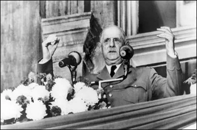 Quel discours le général de Gaulle a-t-il prononcé sur le balcon de la mairie de Montréal ?