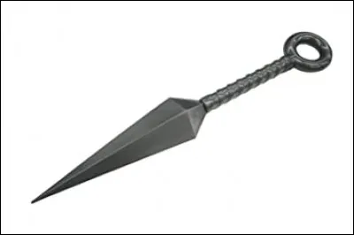 Combien de kuna&iuml; Sasuke a-t-il plant&eacute; dans le corps quand Sakura le voit &agrave; cause du genjutsu de Kakashi ?