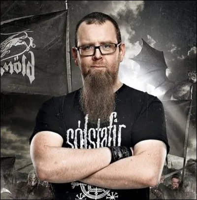 Complétez : 
"Þeir látum ekki..."