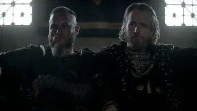 De Ragnar et Ecbert, qui est celui qui trahira l'autre le premier ?