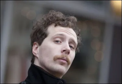 Complétez : 
"Herðir frost með..."