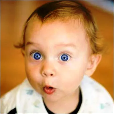 Quelle &eacute;motion se rapproche de la surprise, mais s�en distingue par la n&eacute;cessit&eacute; d�avoir une conscience ?