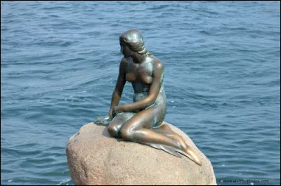 Dans quel pays peut-on voir la statue de la Petite Sirène ?