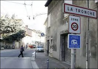 Nous sommes en Rh&ocirc;ne-Alpes, &agrave; La Tronche. Ville de la m&eacute;tropole Grenobloise, elle se situe dans le d&eacute;partement ...