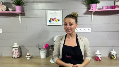 Quelle est sa 1&egrave;re vid&eacute;o post&eacute;e sur YouTube ?