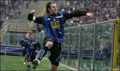 En 2011, la légende du club Cristiano Doni, meilleur buteur du club, doit mettre un terme à sa carrière. Pour quelle raison ?