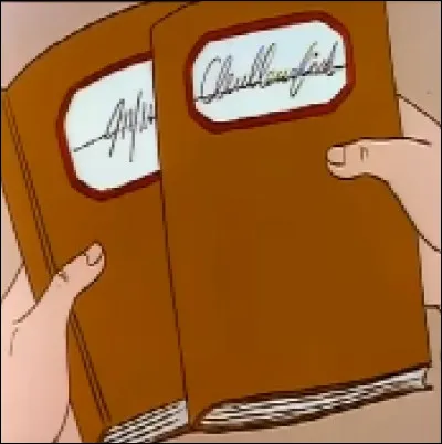 À qui appartiennent ses deux portes-feuilles  ?