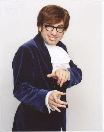 Qui interprète le rôle d'Austin Powers ?