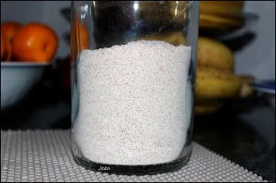 Il existe la farine dite assaisonnée.