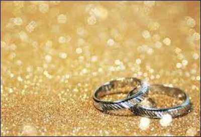 Au bout de combien d'années de mariage célèbre-t-on les noces d'or ?