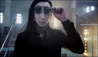 Dans quel clip voit-on Gared Dirge comme ceci ?