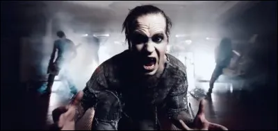 Dans quel clip voit-on Chris Harms comme ceci ?