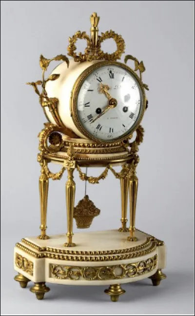 Une pendule est une horloge qui fonctionne grâce à un pendule.