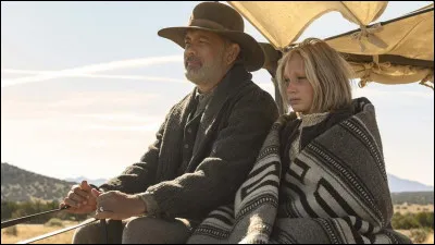 Un film de Paul Greengrass avec Tom Hanks, Helena Zengel et Elizabeth Marvel qui suit un capitaine ramenant une jeune fille chez sa famille. Quel est ce film ?