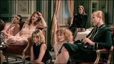 Un film de Sylvie Verheyde avec Karole Rochet, Garance Marillier, Benjamin Biolay, Roschdy Zem, Pierre Deladonchamps et Paul Hamy qui relate la fin du "règne" d'une femme dominant le marché de la prostitution. Quel est ce film ?