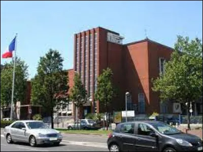 Nous sommes &agrave; pr&eacute;sent en &Icirc;le-de-France, au Bourget. Ville de la r&eacute;gion naturelle du pays de France (appel&eacute;e aussi plaine de France ou le Parisis), elle se situe dans le d&eacute;partement ...