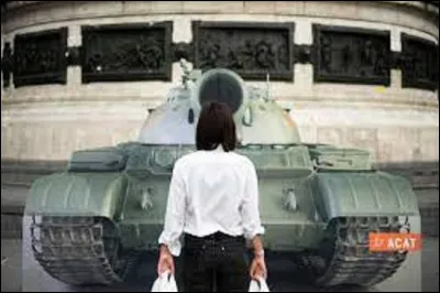 4 juin : 
En quelle année eut lieu la répression place Tian'anmen, où les chars écrasèrent les étudiants qui l'occupaient depuis plusieurs semaines ?