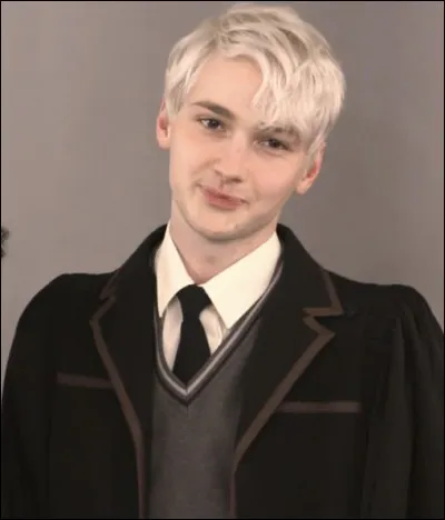 Revenu à Poudlard, que fait Scorpius ?