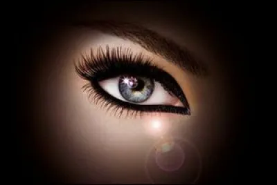 Fard de couleur sombre utilisé pour le maquillage des yeux :