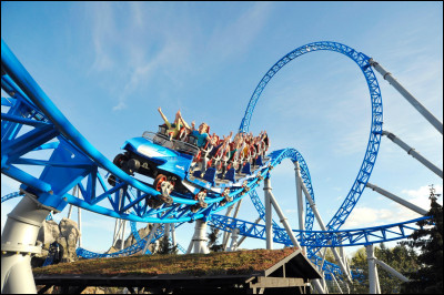 Tout d'abord comment s'appelle ce roller-coaster, mon préféré du parc Europa-Park ?