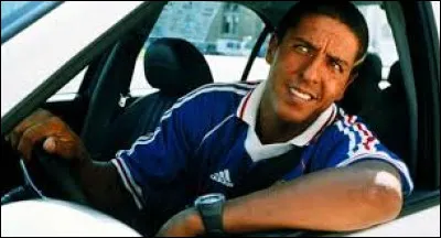 Quelle est la marque de voiture que conduit Daniel ?