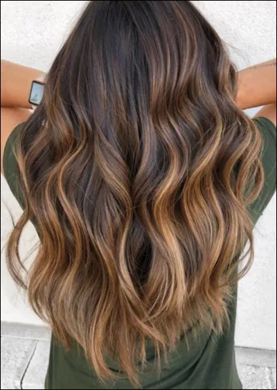 De quelle couleur sont tes cheveux ?