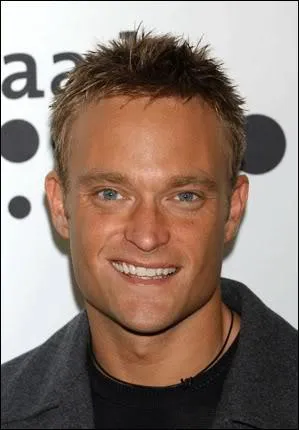 Dans quelle srie a t'il jou, et qui tait-il ?