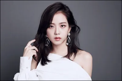 Qui a été nommée la plus belle de Blackpink ?