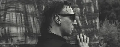 Dans quel clip voit-on Gared Dirge comme ceci ?