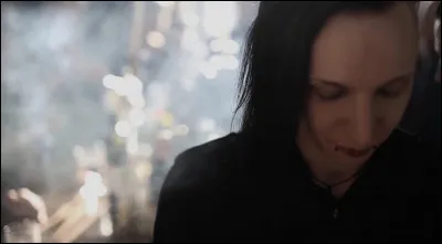 Dans quel clip voit-on Gared Dirge comme ceci ?