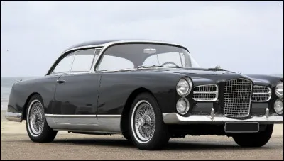 Cette auto est une Facel Vega HK 500.