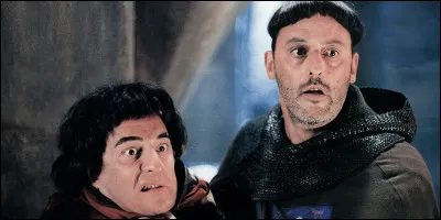 On me remarque dans "Les Visiteurs" et "Léon".
Je suis...