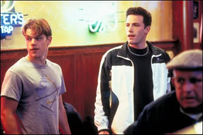 Je joue dans "Will Hunting" et "Pearl Harbour".
Je suis...