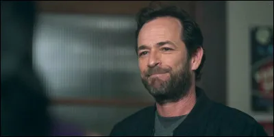 Quel acteur joue Fred Andrews ?