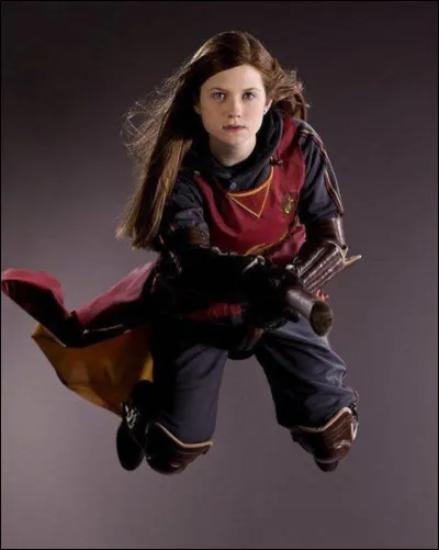 En quelle année d'études Ginny a-t-elle rejoint l'équipe de Gryffondor ?
