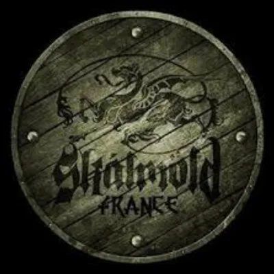 Complétez : 
"Sól úr austri kastar..."