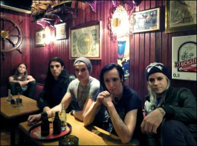 Lord of the Lost a chanté deux chansons ayant le même titre. Vrai ou faux ?