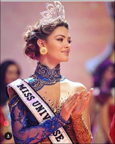 &Agrave; la fin, seules ta meilleure amie et une cousine &agrave; toi restent pour dormir. Vous nettoyez la maison et faites un concours des plus beaux v&ecirc;tements. Que fais-tu ?