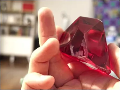 Comment se pr&eacute;nomme la femme de Nicolas Flamel ?