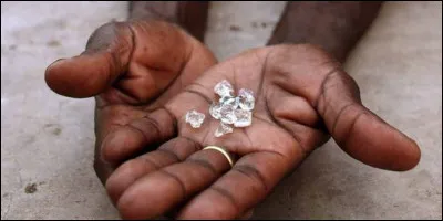 Quels sont les pays représentant à eux trois 58% de la production de diamants dans le monde ?