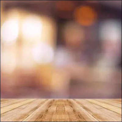 Quel mot, contraire de pr&eacute;cis, peut &ecirc;tre artistique ou gaussien ?