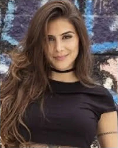 Pourquoi s'est-elle fait mordre ?