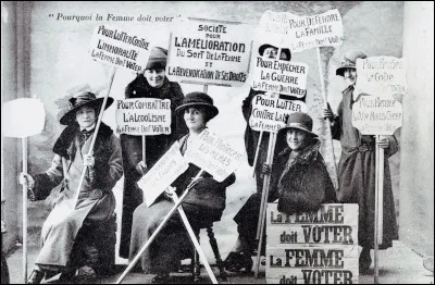 Quand le droit de vote a-t-il été accordé aux femmes en France ?