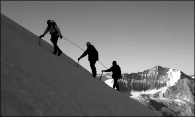 Cordée : qui a écrit "Premier de cordée" ?