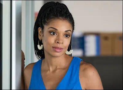 Comment s'appelle le personnage sur la photo ?